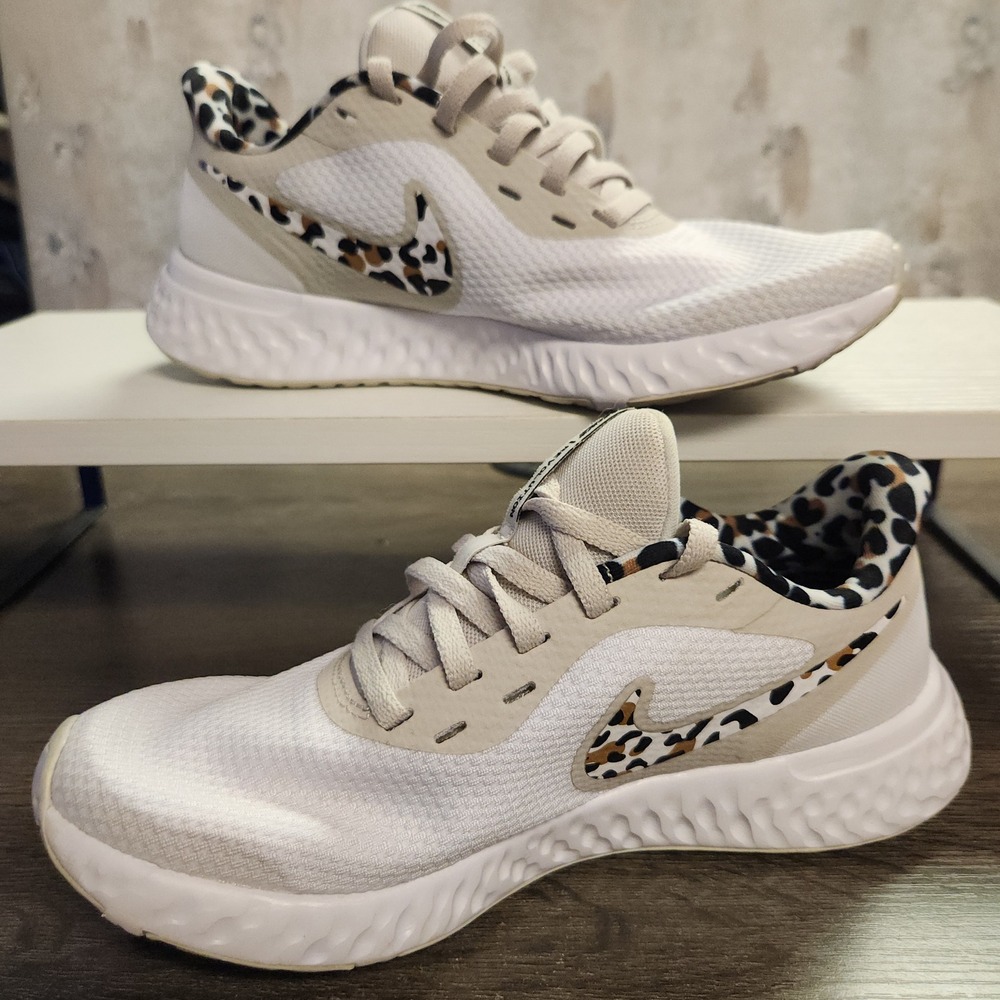 Nike Revolution 5 Running Shoes Women's 5.5 White Leopard Print Premium Sneakers